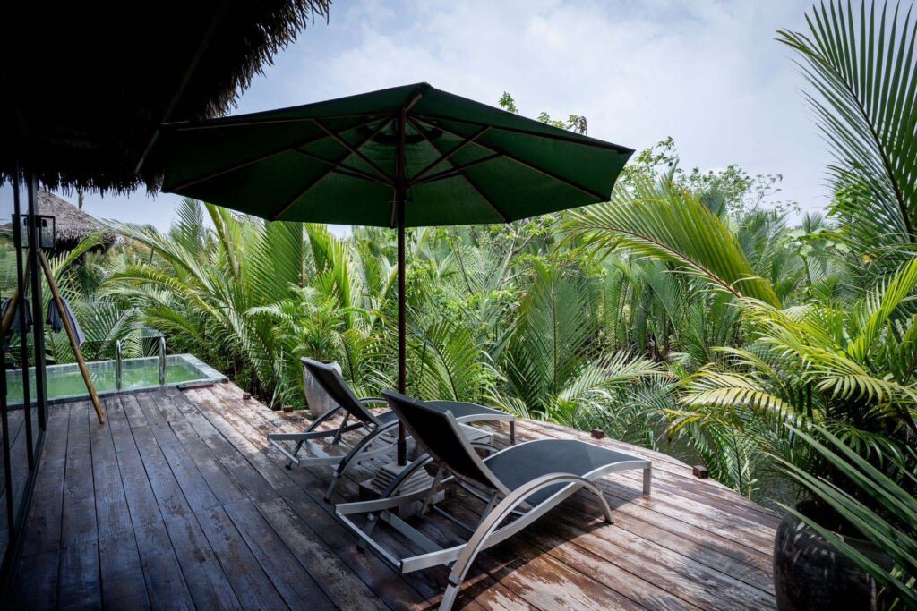 Outdoor Furniture Solution for Cambodian Luxury Resort Sun lounger REX